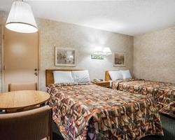 Econo Lodge Jefferson City Area