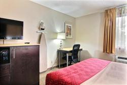 Econo Lodge Grand Forks