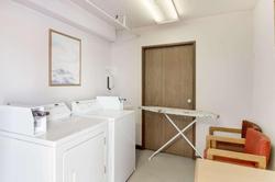 Hotel Fuzion Inn & Suites