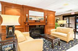 Comfort Inn & Suites Newark - Wilmington