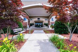 Holiday Inn Express & Suites Roanoke Rapids IHG