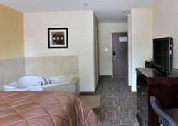 Quality Inn & Suites Greenville near downtown