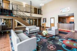 Econo Lodge Mississippi River area