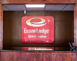 Econo Lodge Inn & Suites Warren