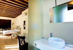 Elvira Suites