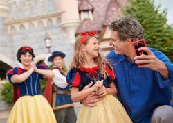 Disney Newport Bay Club + Bilet
