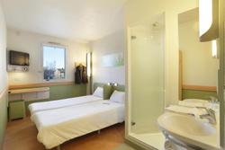 Hotel First Inn APT
