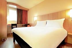 ibis Issoire