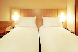 ibis Issoire