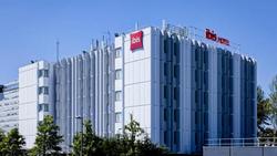 Ibis Lyon Est Bron