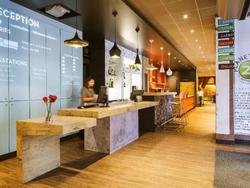 Ibis Versailles Château