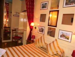 OYO Hostal La Fontana