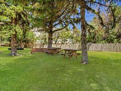 Yellowstone Park Inn & Suites
