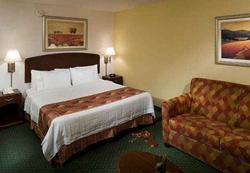 Courtyard Wichita East