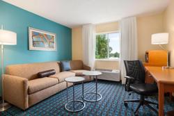 Fairfield Inn & Suites Lansing West