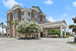 Holiday Inn Express & Suites Gonzales