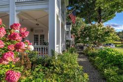 The White House Inn