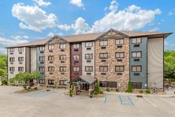 Brookstone Lodge near Biltmore Village