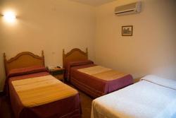 Hostal Hueso