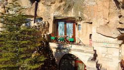 4ODA Cave House Boutique