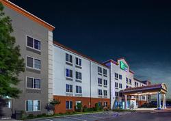 Holiday Inn Express Hotel & Suites Dallas Lewisvil