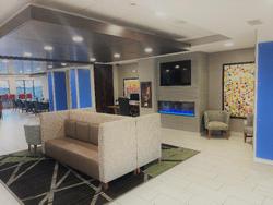 Holiday Inn Express Hotel & Suites Grand Island