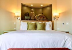Inn at the 5th