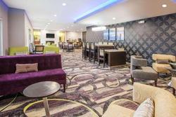 La Quinta Inn Suites By Wyndham Elkhart