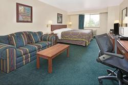 Super 8 by Wyndham Windsor