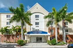 Candlewood Suites Fort Myers Sanibel Gateway