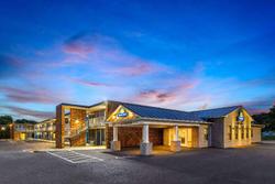 Days Inn by Wyndham Frederick