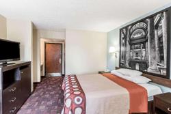 Super 8 by Wyndham Luverne