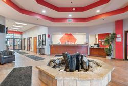 Ramada by Wyndham Sioux Falls Arpt & Suites