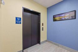 Days Inn & Suites Euless DFW Airport South