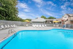 Super 8 by Wyndham Stevensville