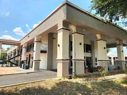 Days Inn by Wyndham San Marcos