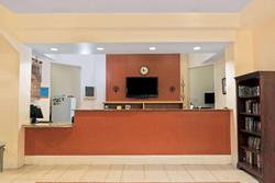 Super 8 by Wyndham Austin/Airport South