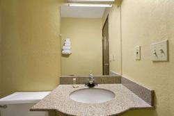 Super 8 by Wyndham Huntsville Alabama