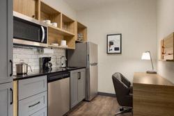 Sonesta Simply Suites Huntsville Research Park