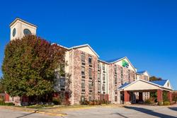 Holiday Inn Express & Suites Harrison