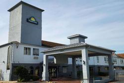Days Inn & Suites by Wyndham Pasadena