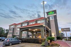 La Quinta Inn & Suites by Wyndham Houston-Magnolia