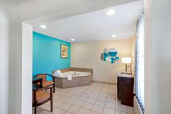 Howard Johnson by Wyndham Houma