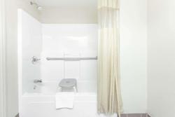Days Inn & Suites by Wyndham Huntsville