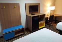 Days Inn & Suites by Wyndham Huntsville