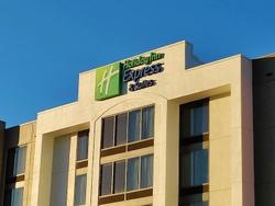 Holiday Inn Express Hotel & Suites Dallas Ft. Wort