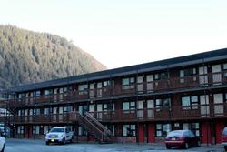 Driftwood Lodge