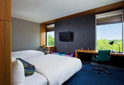 Aloft Jacksonville Tapestry Park