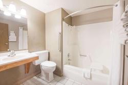 Super 8 by Wyndham Jamestown