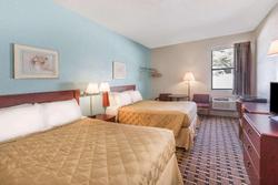 Super 8 by Wyndham Knoxville Downtown Area